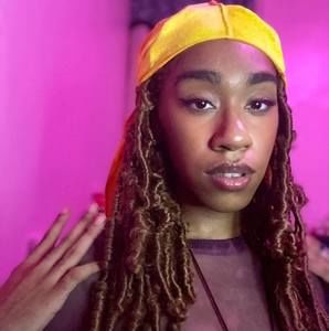 Meet your Posher, Chrissie